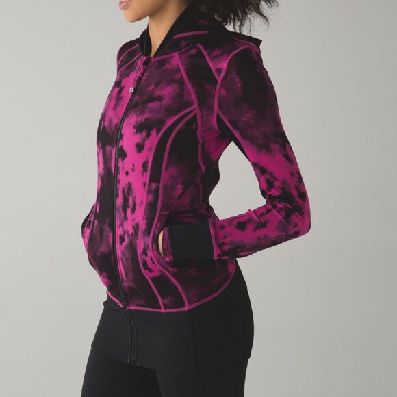 EUC Lululemon Daily Practice Jacket Blooming Pixie Raspberry Black Women's 8 run - Picture 1 of 14